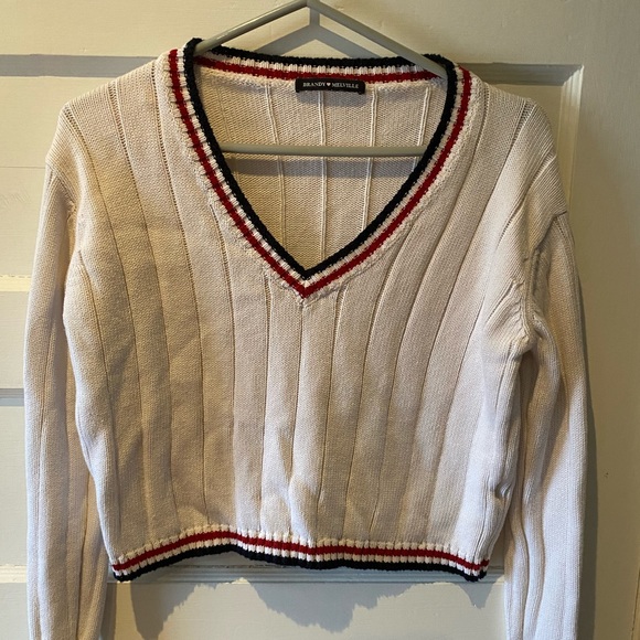 Brandy Melville cropped v-neck sweater O/S - Picture 1 of 5